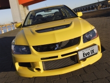  Mitsubishi Lancer Evo IX